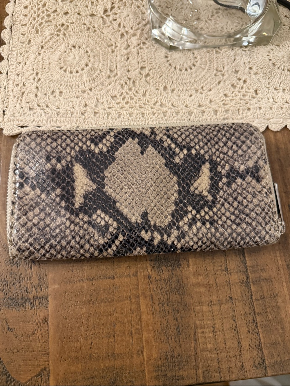 Michael Kors Python/Snake-Print Shoulder Bag & Wallet - Picture 7 of 9